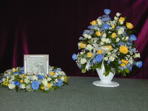 FU 4219 Urn photo lay down wreath paired with beautiful urn basket