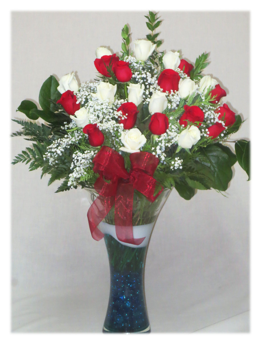 EA 1303 The Blast of Love! red and white 24 roses